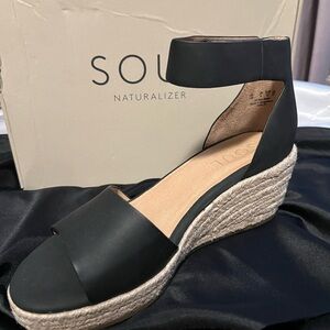 SOUL Naturalizer Black Espadrille Wedges